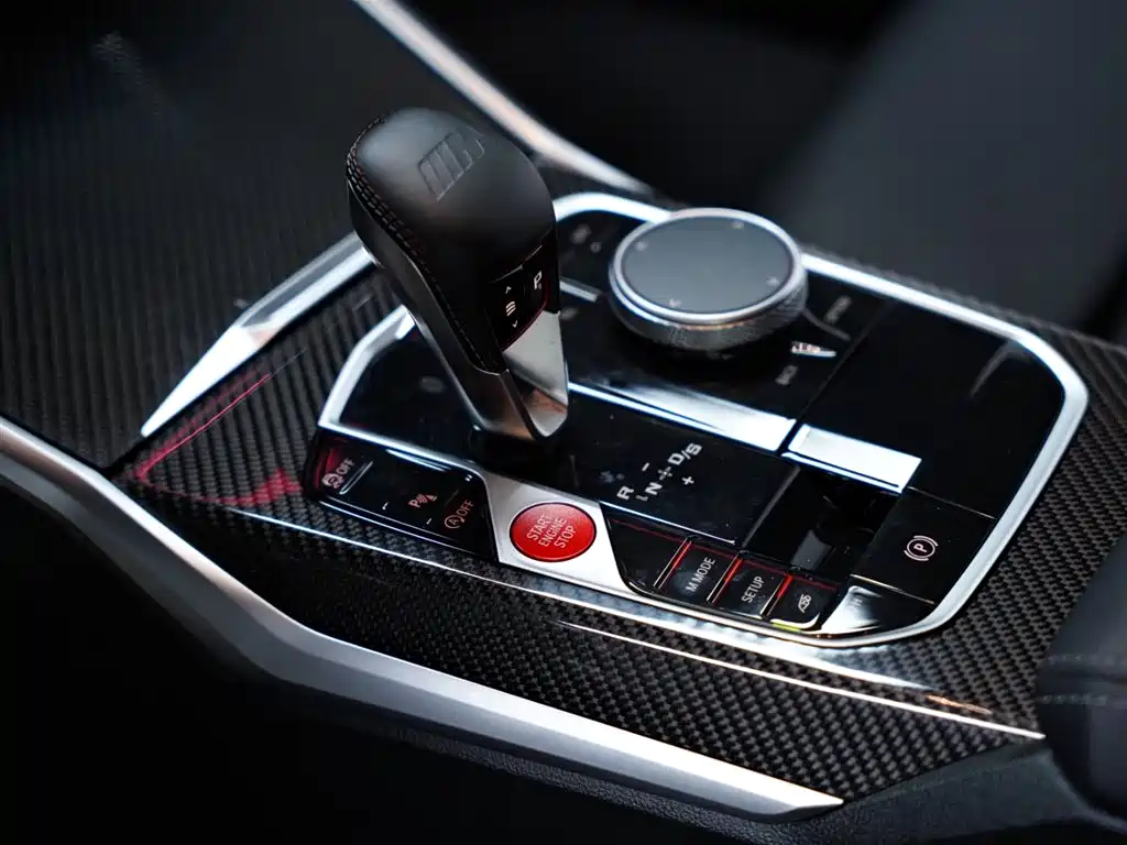 BMW M2 2024 M2 фото 38