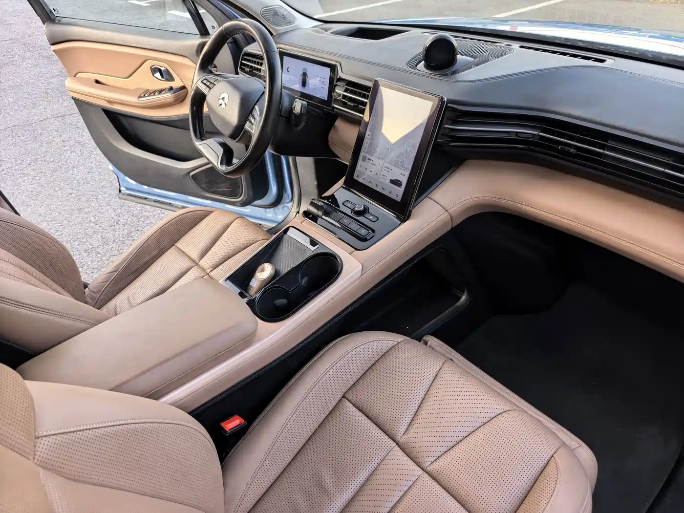 NIO ES8 2019 2018 Founder Edition