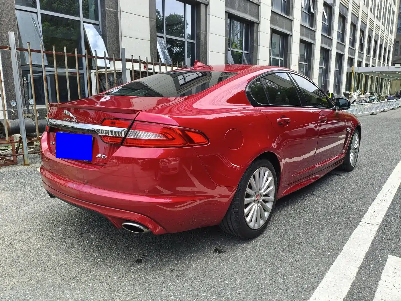 Jaguar XF 2014 2015 XF 3.0 SC R-Sport Luxury Edition