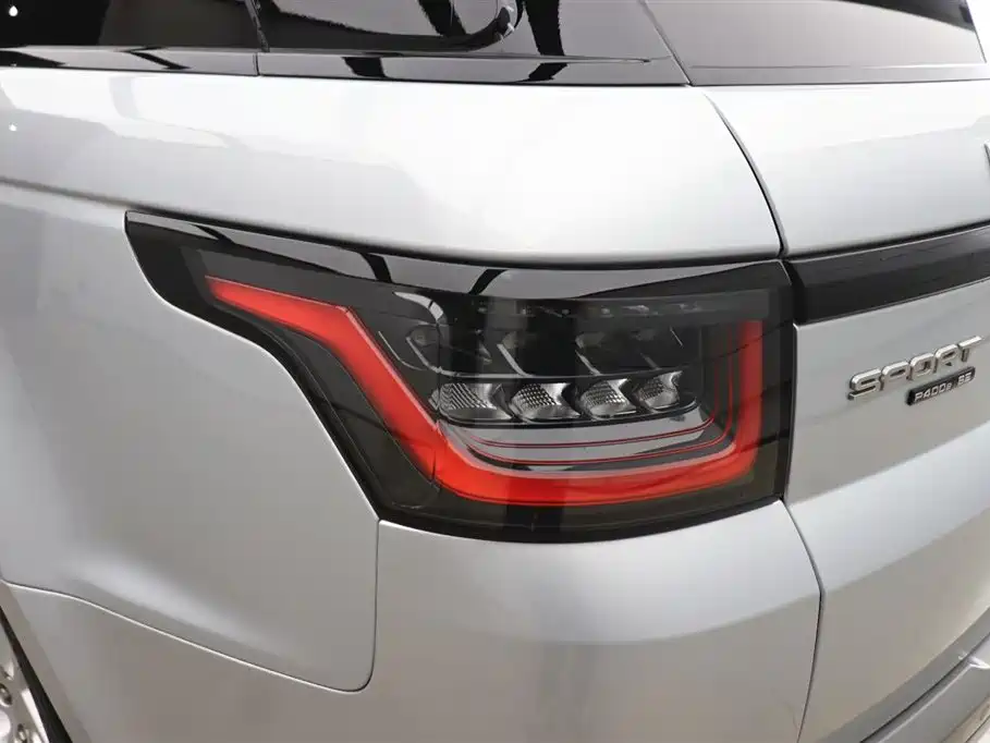 Land Rover Range Rover Sport PHEV 2021 P400e SE фото 31