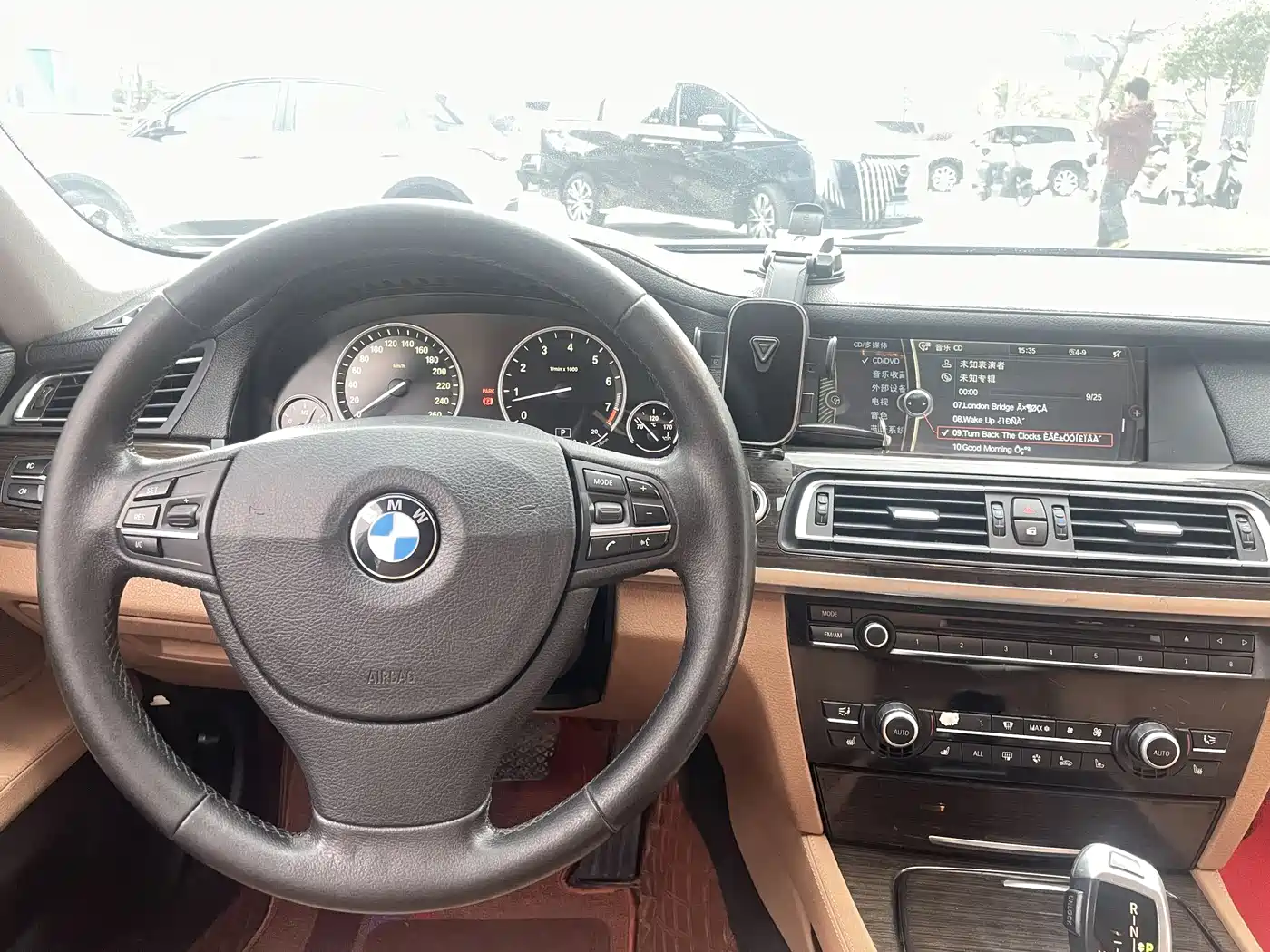 BMW 7 Series 2013 Model 730Li Luxury фото 6