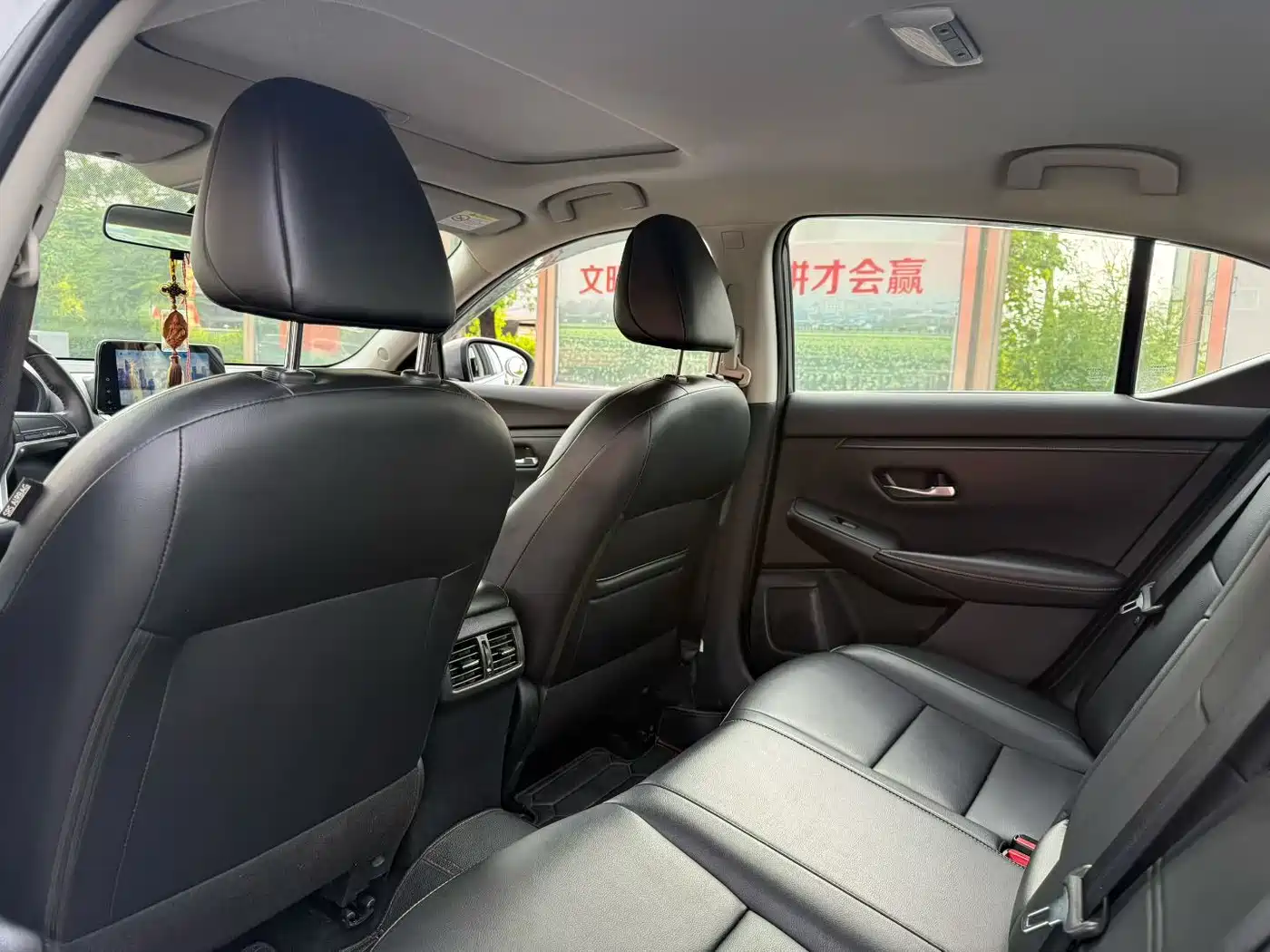 Nissan SYLPHY, миниатюра 8