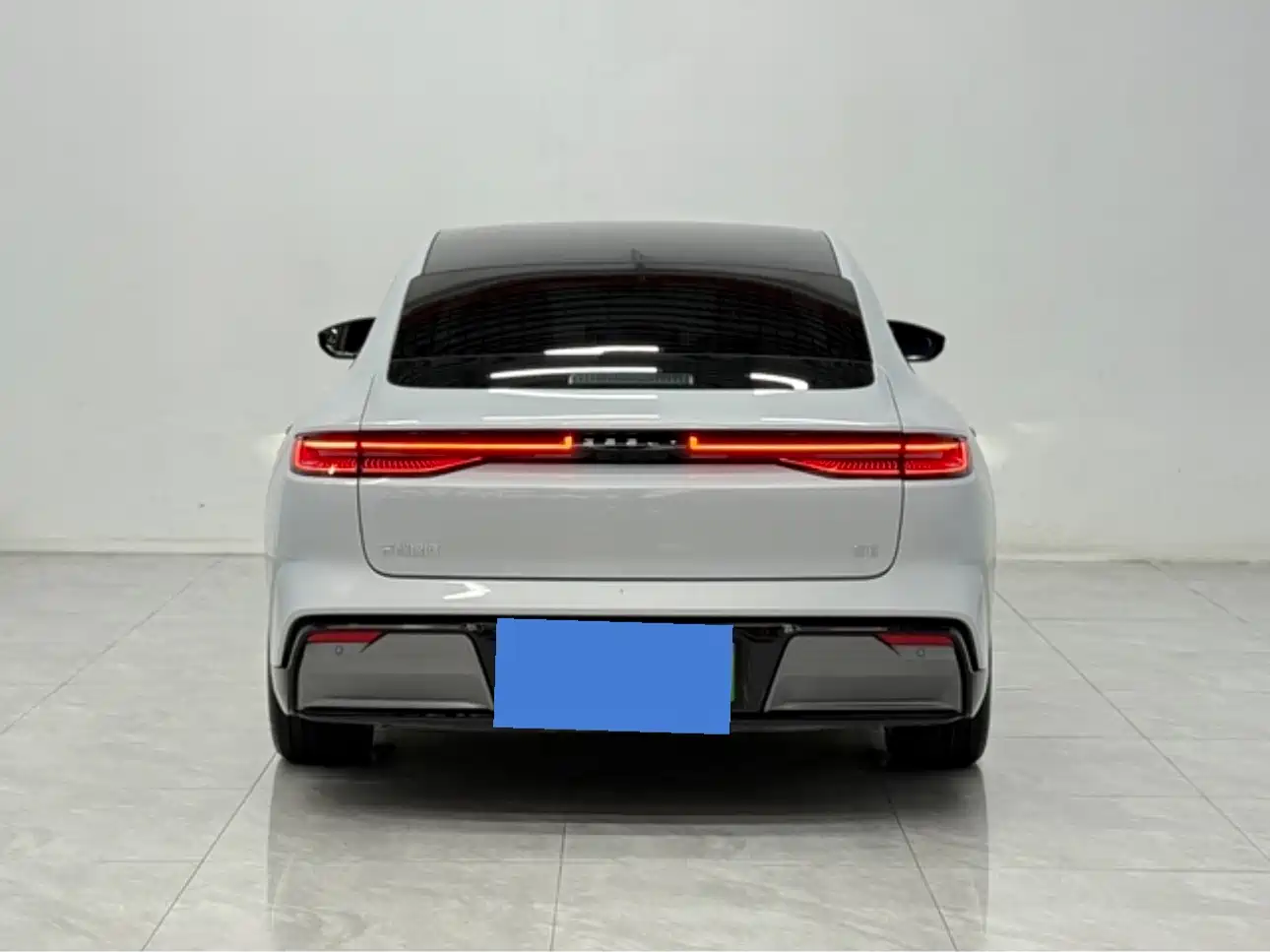 2025 Geely Galaxy Galaxy E8
