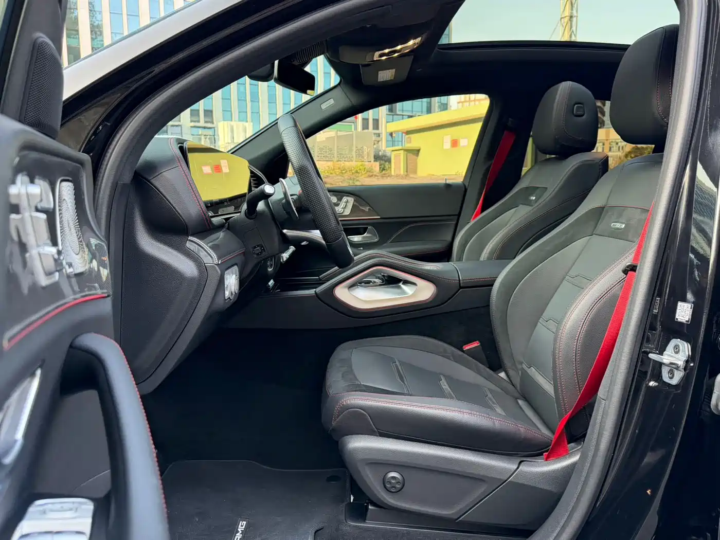 Mercedes-Benz GLE Coupe AMG 2023 AMG GLE 53 4MATIC+ Coupe SUV 55th Anniversary Edition фото 5