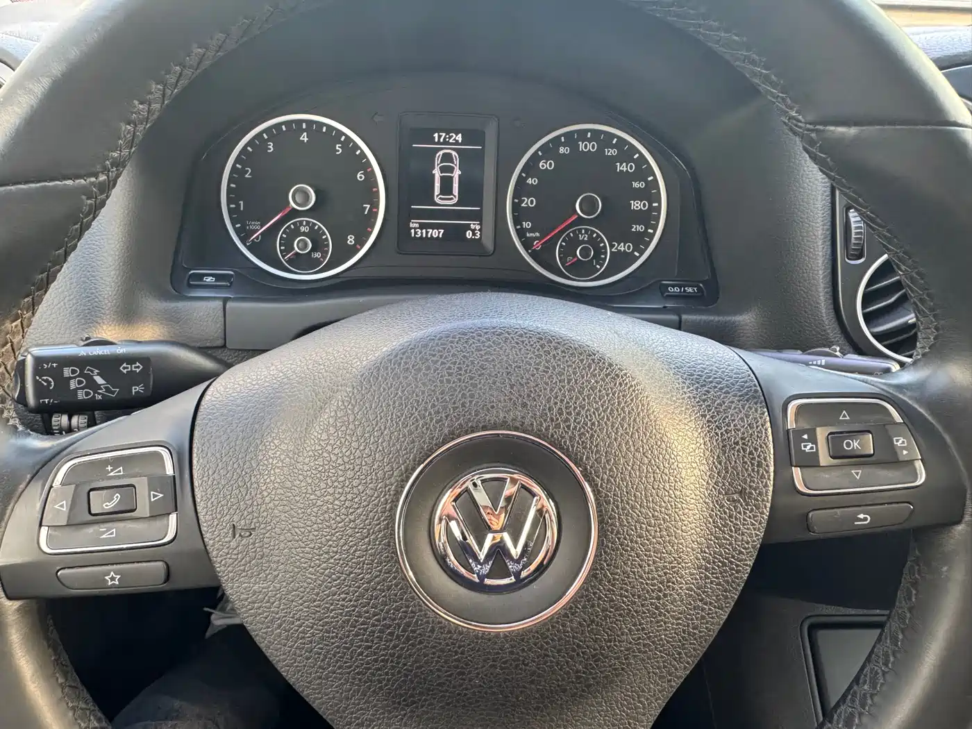Volkswagen Tiguan 2012 1.8TSI Automatic 2WD Trend Edition фото 11