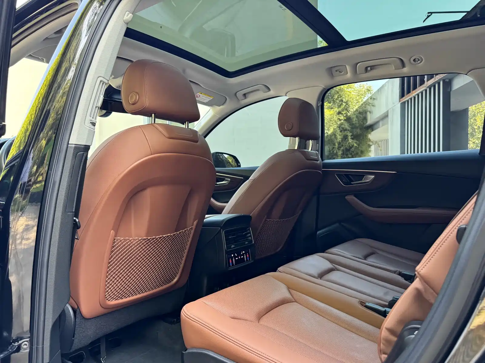 صورة 8 - Audi Q7