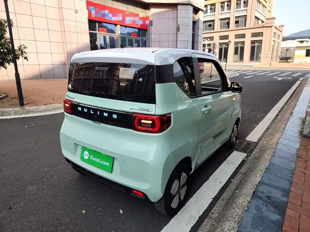 Фото 7 - Wuling Motors Hongguang MINIEV