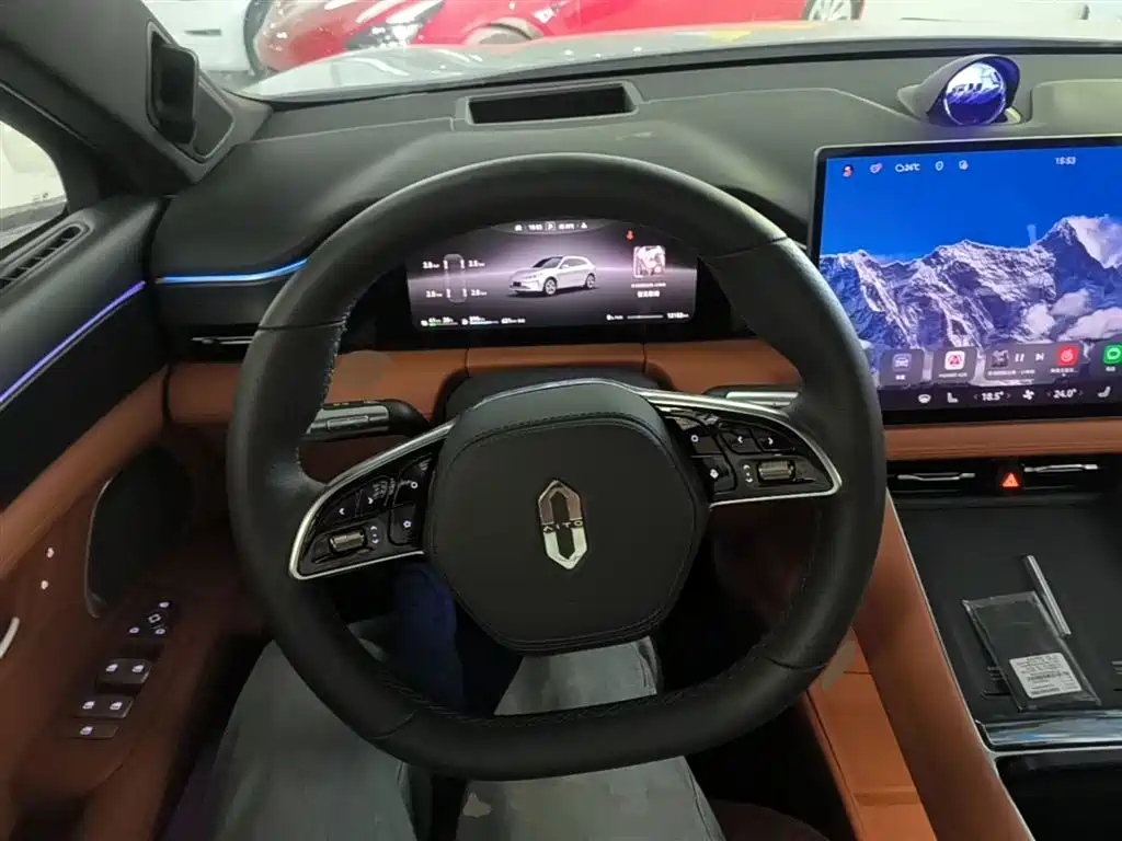 AITO Wenjie AITO M5 2025 Extended Range Ultra AWD фото 11