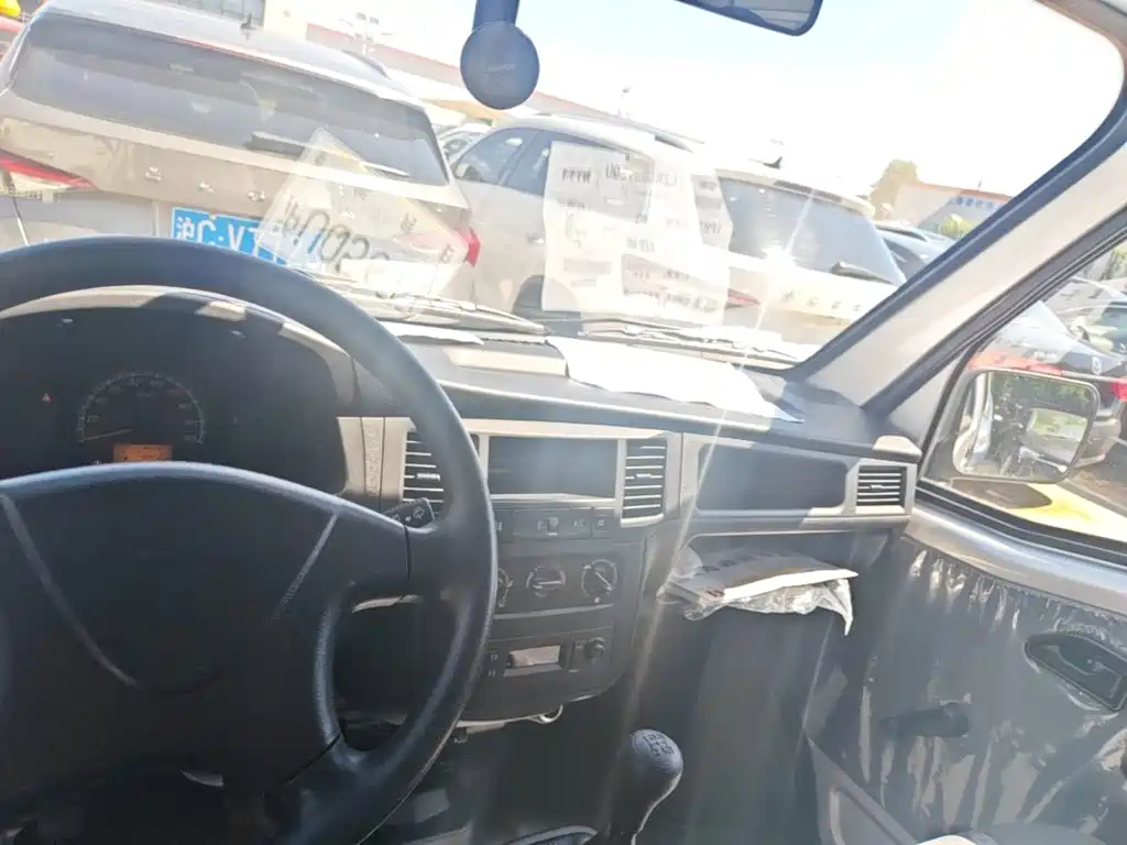 Wuling Motors Wuling Zhiguang 2026 2023 1.5L Utility 5/7-seater