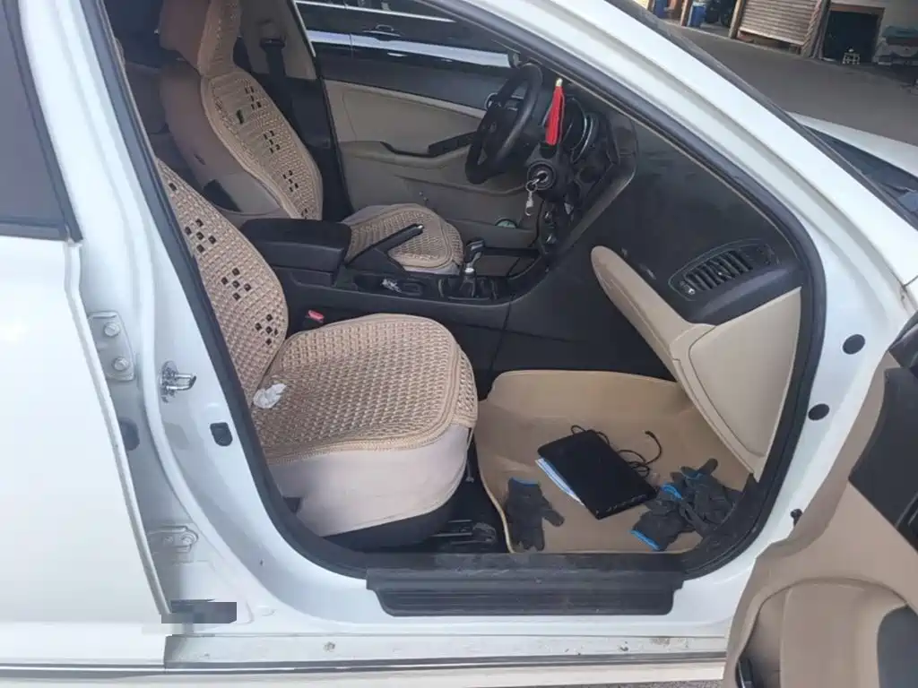 Kia K5 2014 2014 2.0L Manual GL