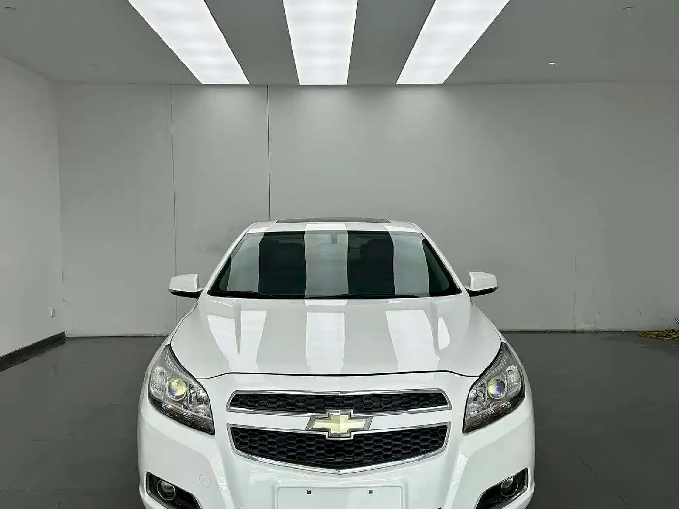 Chevrolet Malibu 2013 2.0L Automatic Luxury Edition фото 2