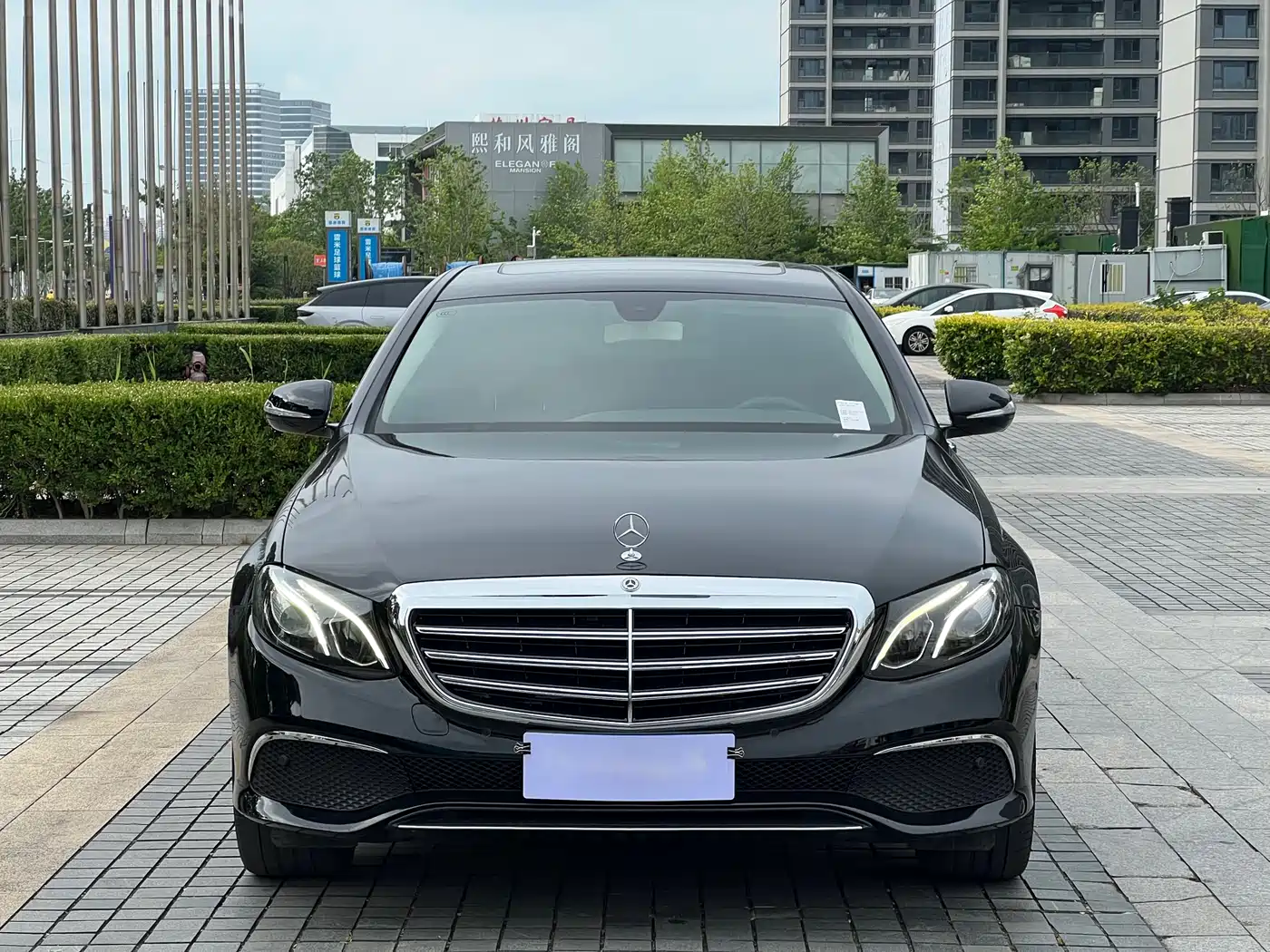 Mercedes-Benz E-Class 2018 E 200 L Sport фото 2