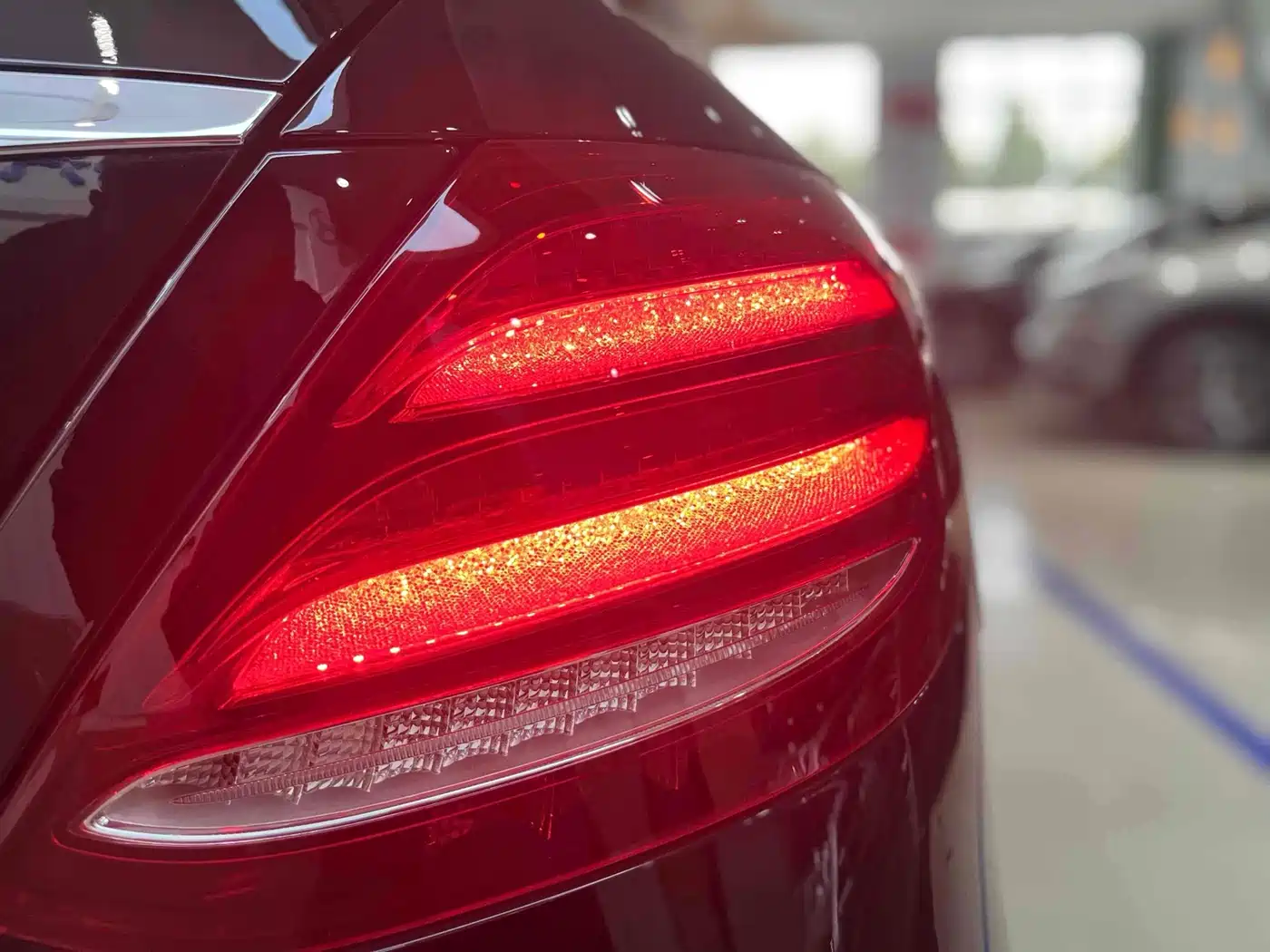 Mercedes-Benz E-Class 2019 E 300 L Luxury фото 8