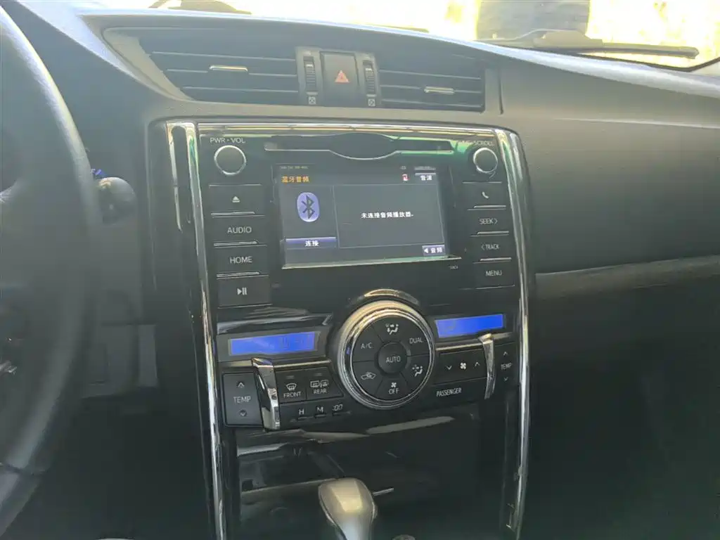 Toyota Reiz 2013 2.5V Premium Edition фото 13