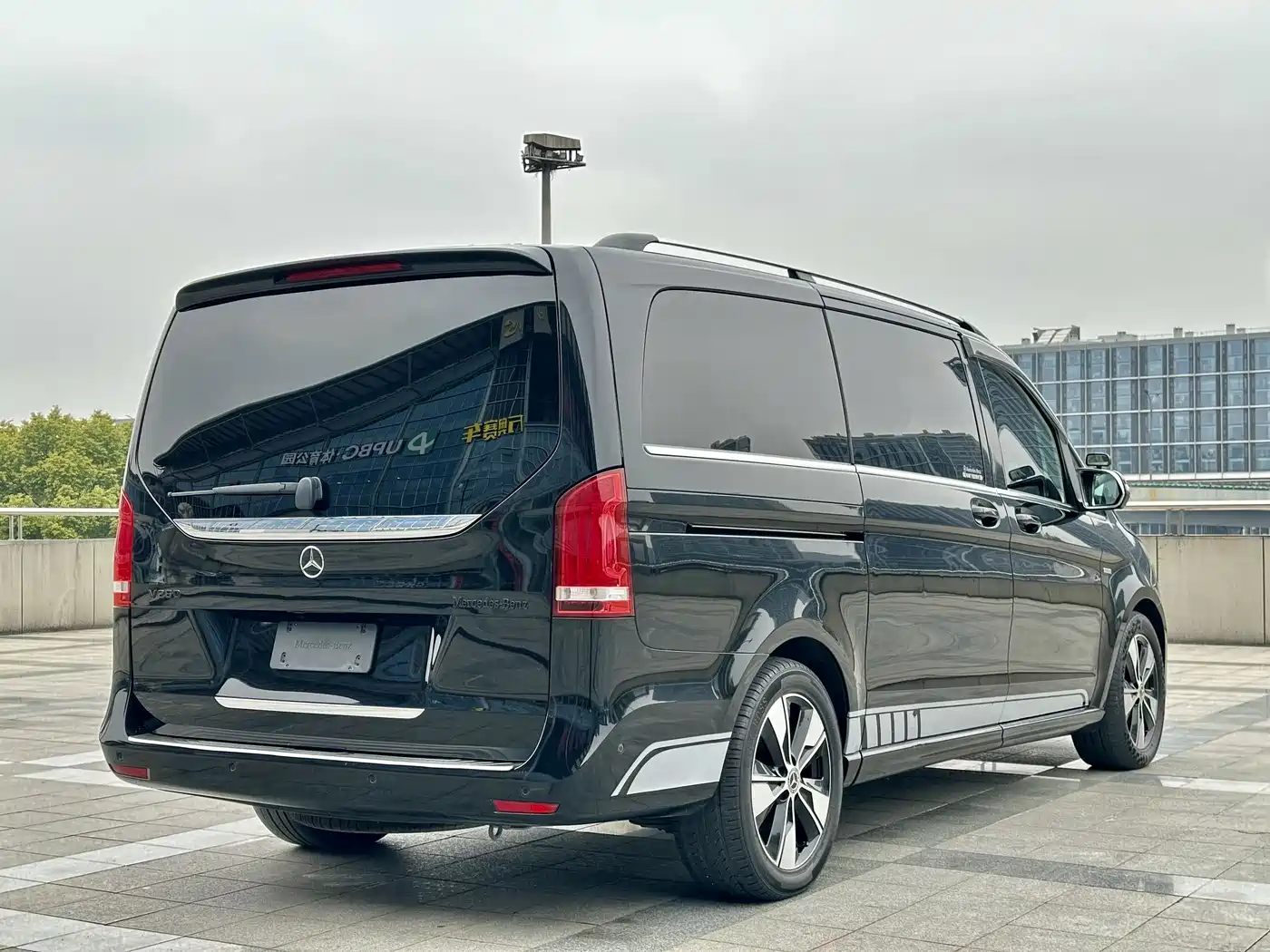 Mercedes-Benz V-Class 2022 V 260 Prestige Edition фото 6