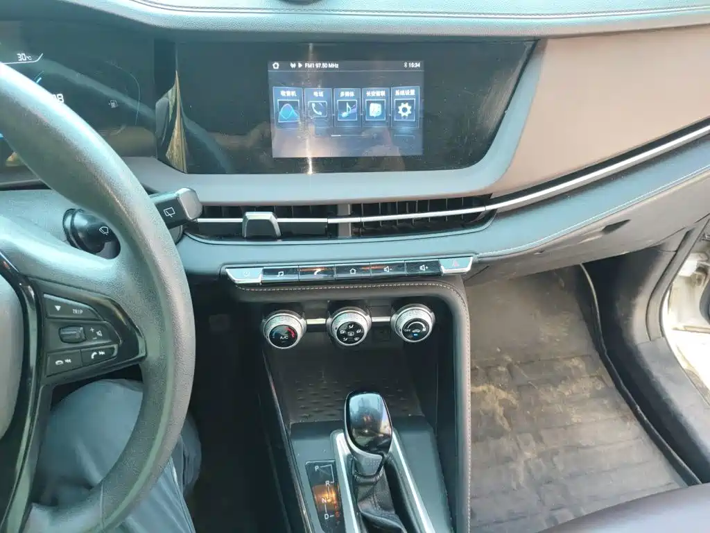 Changan CS15 2020 2019 1.5L Auto Progressive China VI