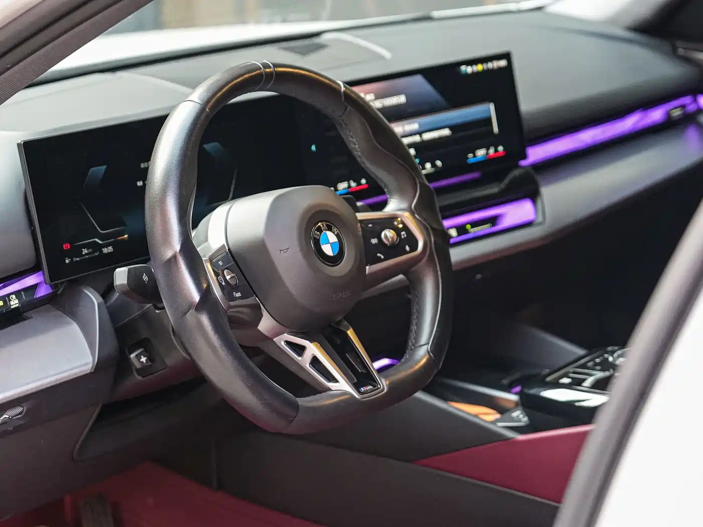 BMW 5 Series 2024 530Li Premium M Sport Package фото 10