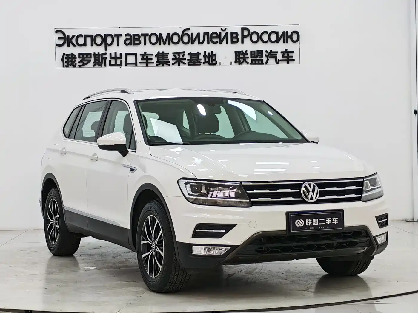 Volkswagen Tiguan L 2017 330TSI Automatic 2WD Comfort Edition фото 3