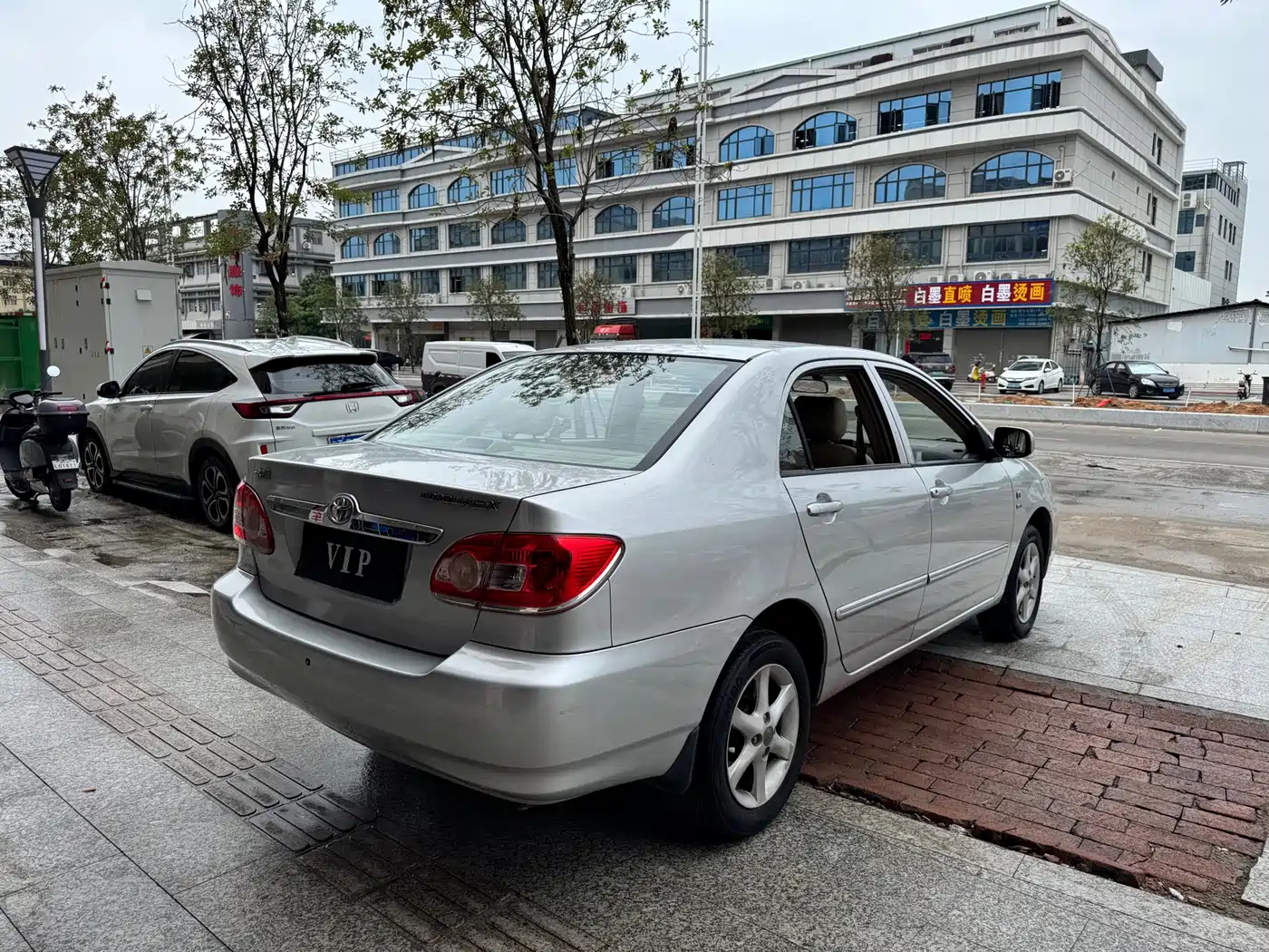 Toyota Corolla 2011 1.6L Manual Special Offer Edition фото 16