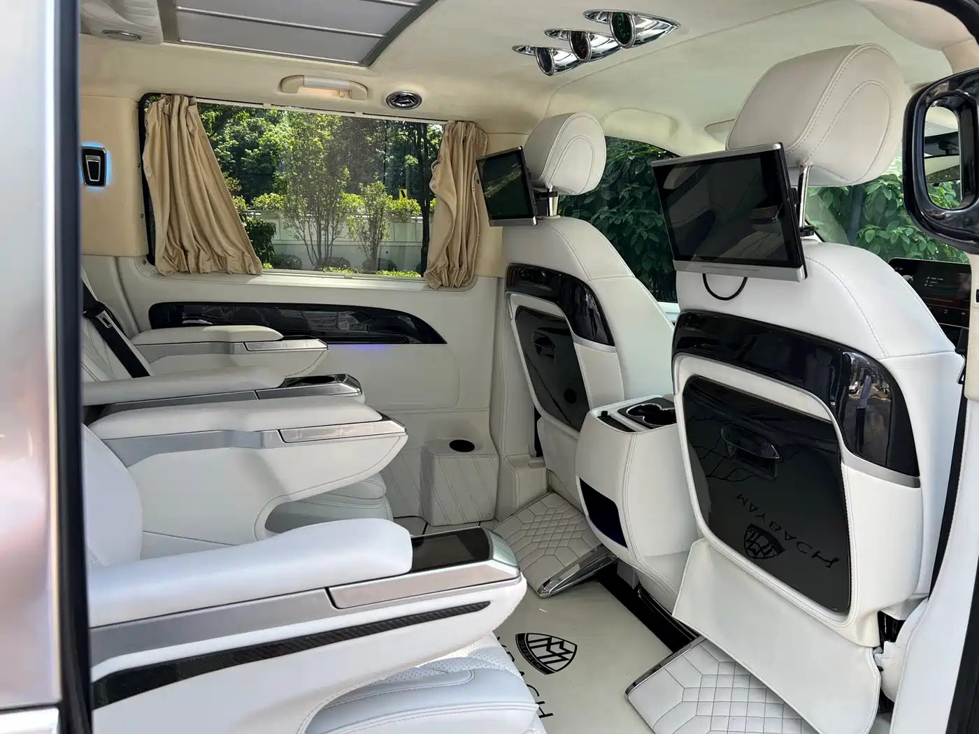 Mercedes-Benz Vito 2021 2.0T Elite 7-Seater фото 9