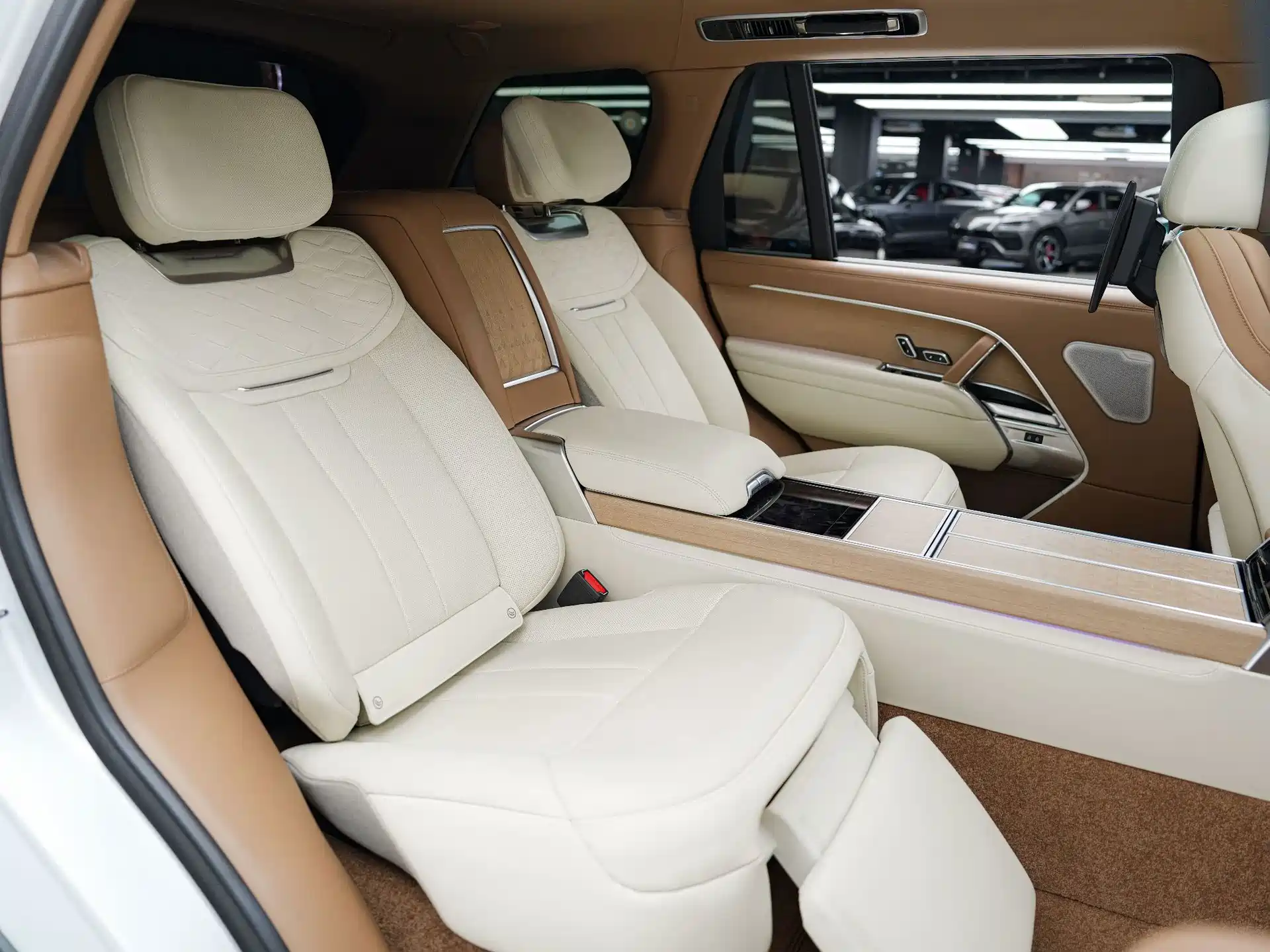Фото 23 - Land Rover Range Rover