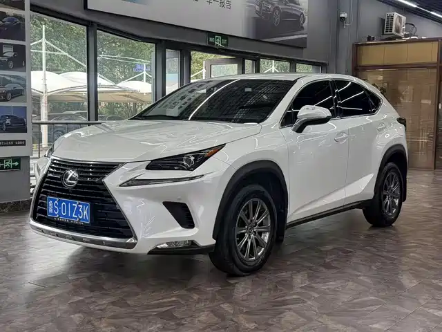 Lexus NX 2020