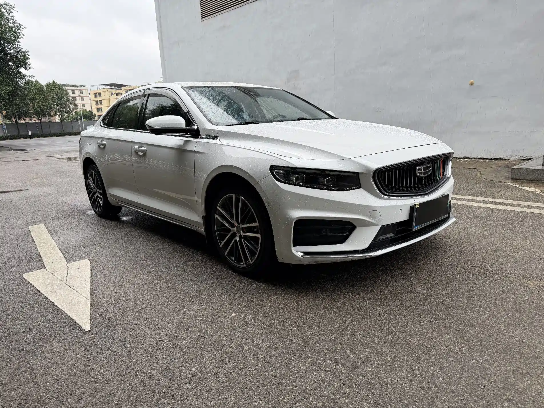 Фото 3 - Geely Preface