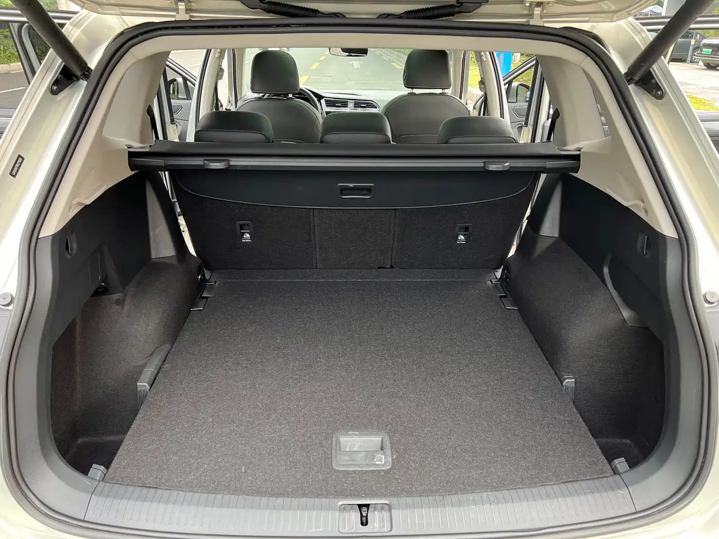 Volkswagen Tiguan L 2019 330TSI Automatic 2WD R-Line Flagship Edition China VI фото 17