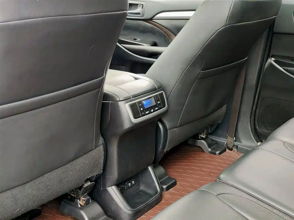 Toyota Highlander 2018 2.0T 4WD Luxury 7-seater (China V) фото 9