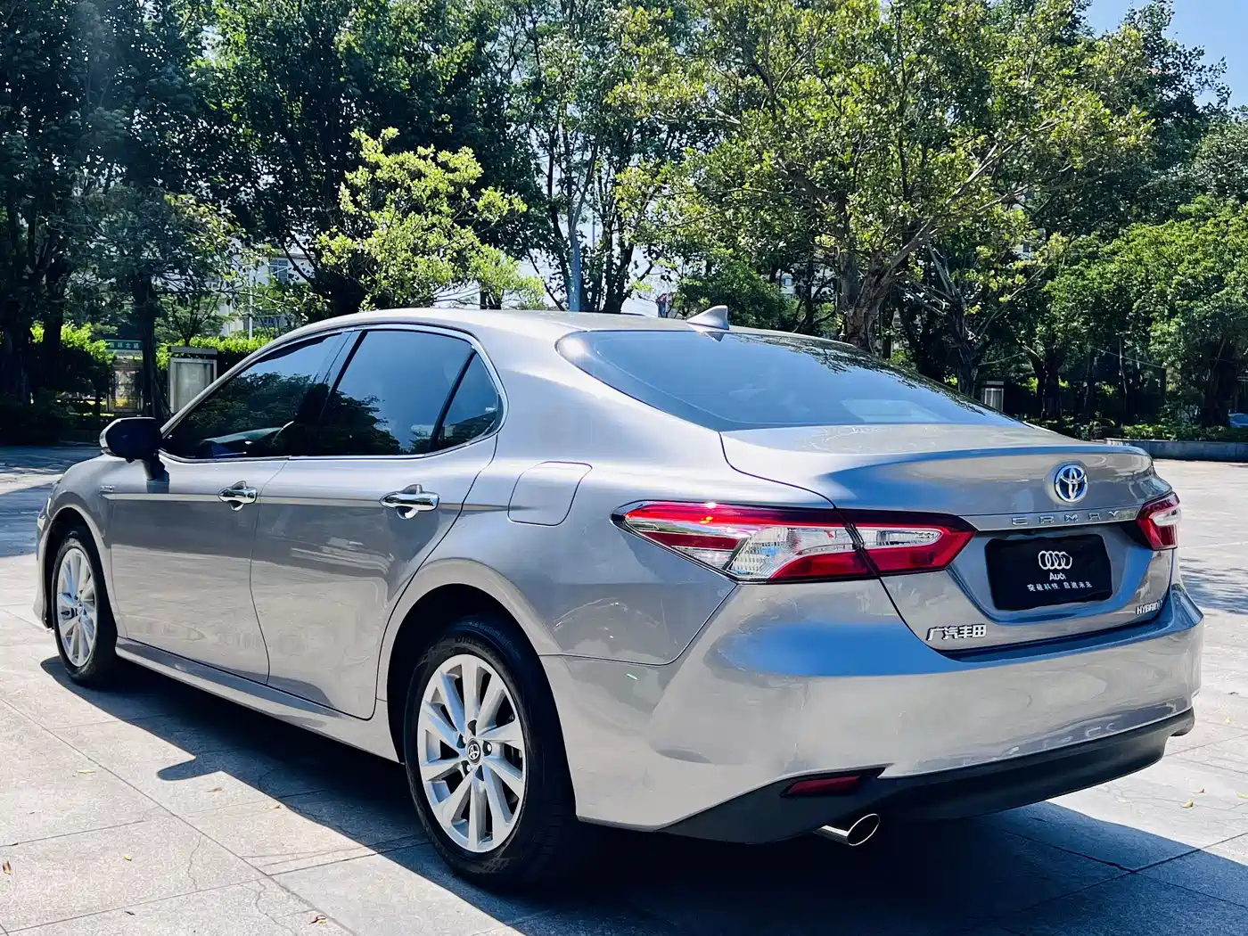Toyota Camry 2021 Hybrid 2.5HGVP Leading Edition фото 7