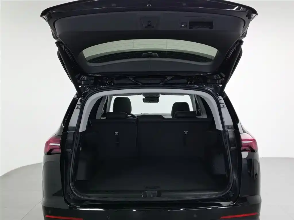 Buick Envision Plus 2025 Enclave Plus 28T 2WD Platinum Edition фото 16