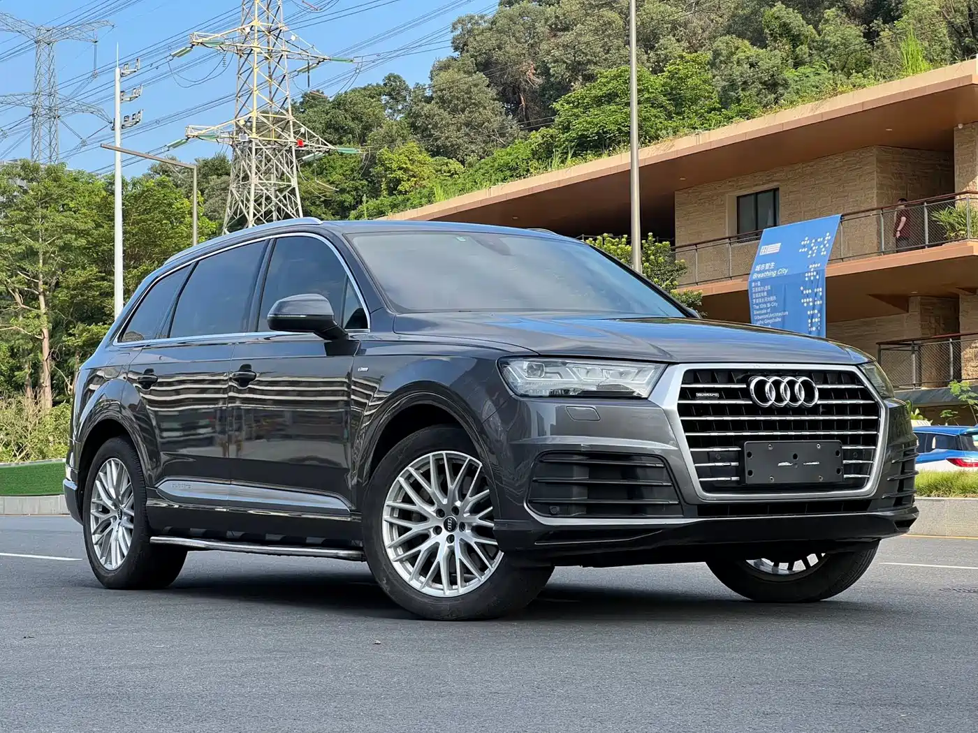 Фото 3 - Audi Q7