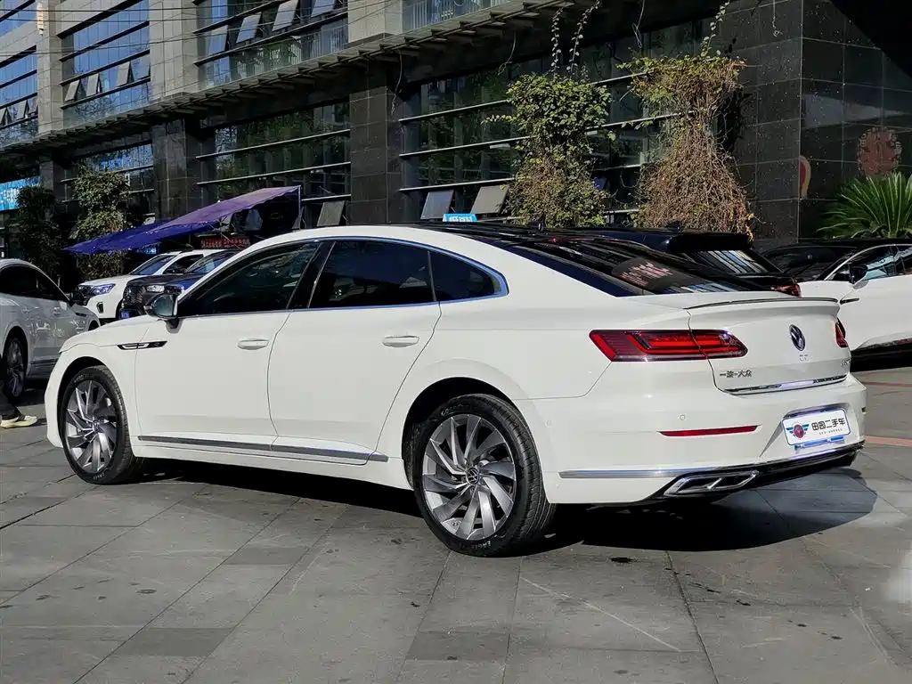 Volkswagen FAW-Volkswagen CC 2021 380TSI Eye-catching Edition фото 4