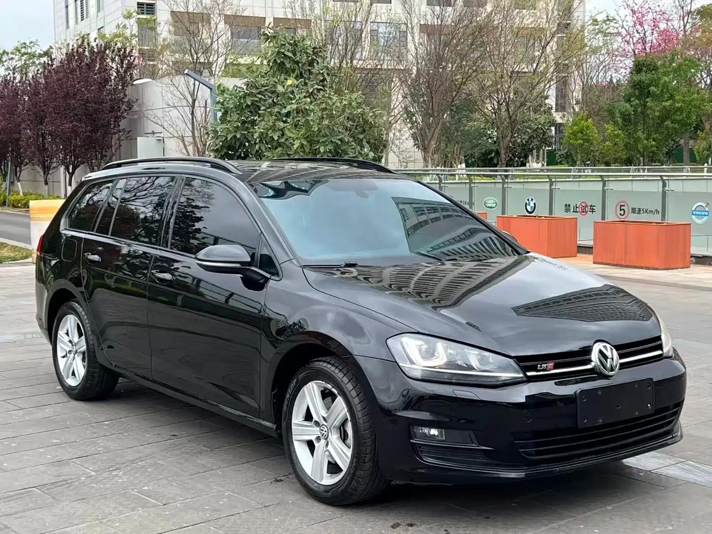 Volkswagen Golf (Import) 2014 1.4TSI Luxury Wagon фото 3