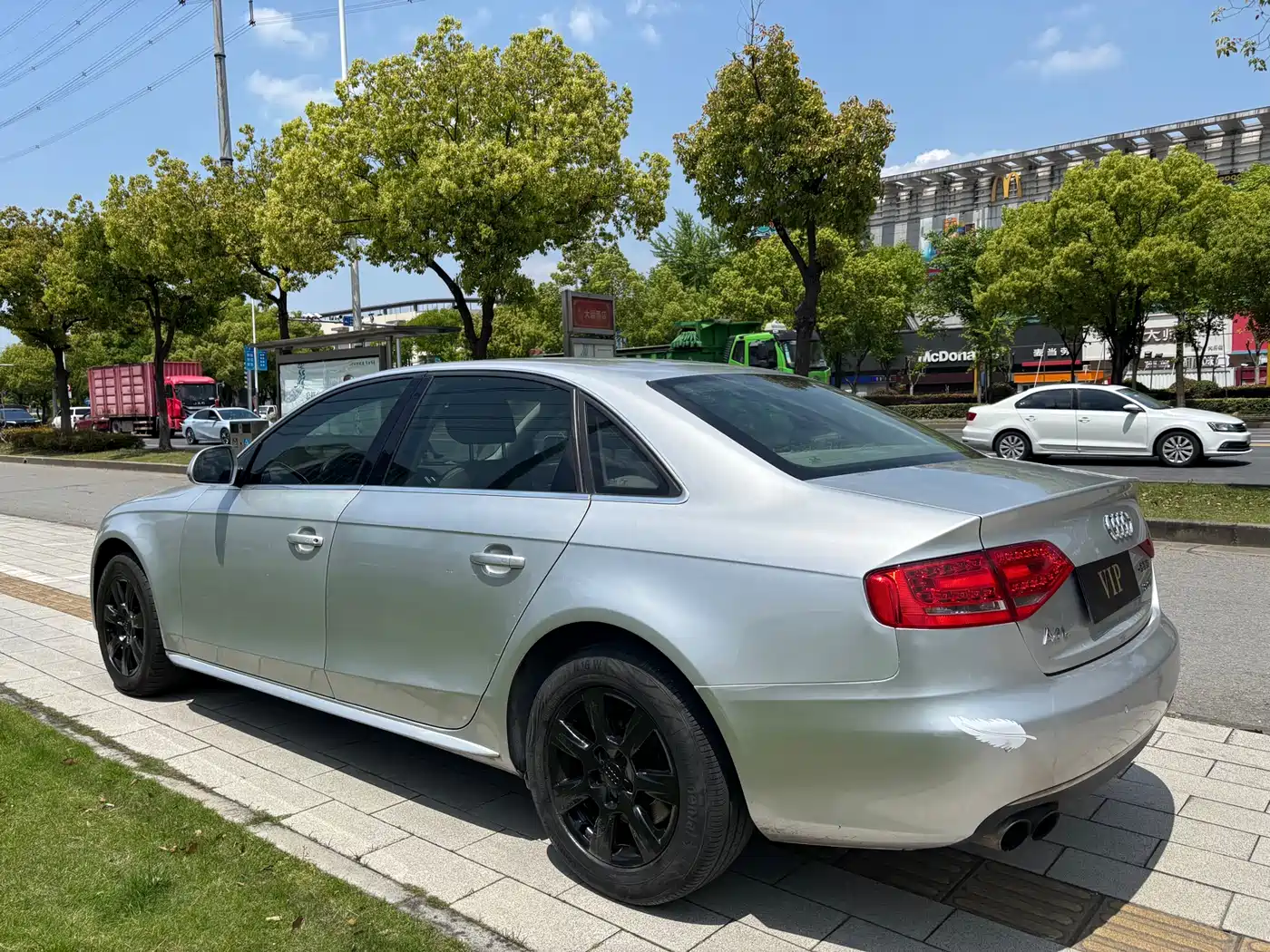 Audi A4L 2012 2.0 TFSI Auto Comfort фото 8