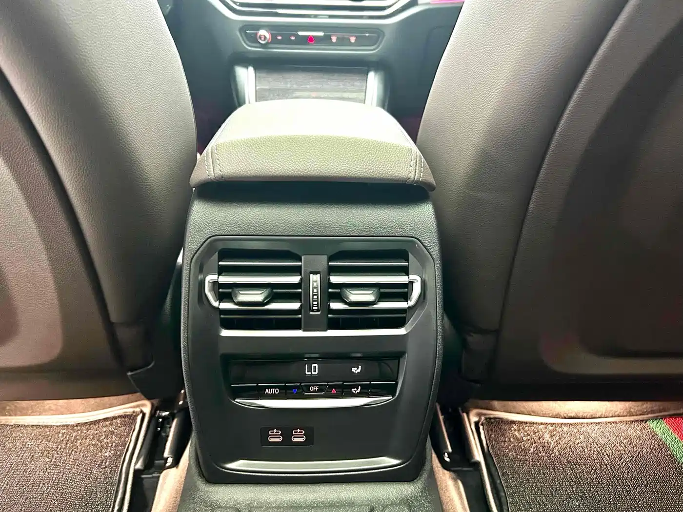 BMW 3 Series 2024 325Li M Sport Package фото 17