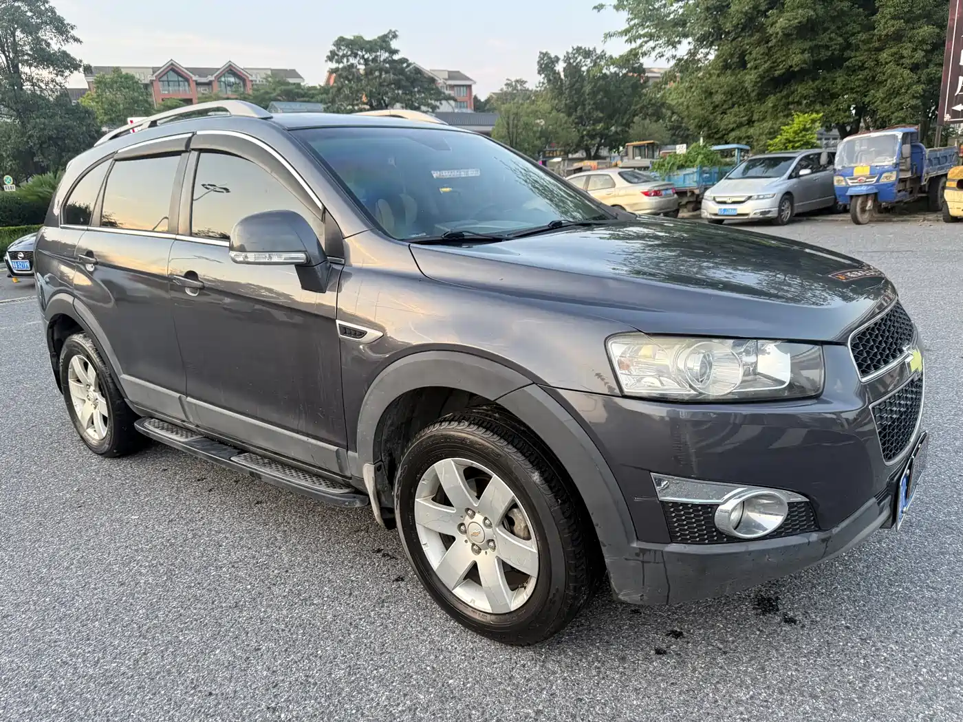 Chevrolet Captiva 2014 2.4L 2WD Urban 7-seater фото 3