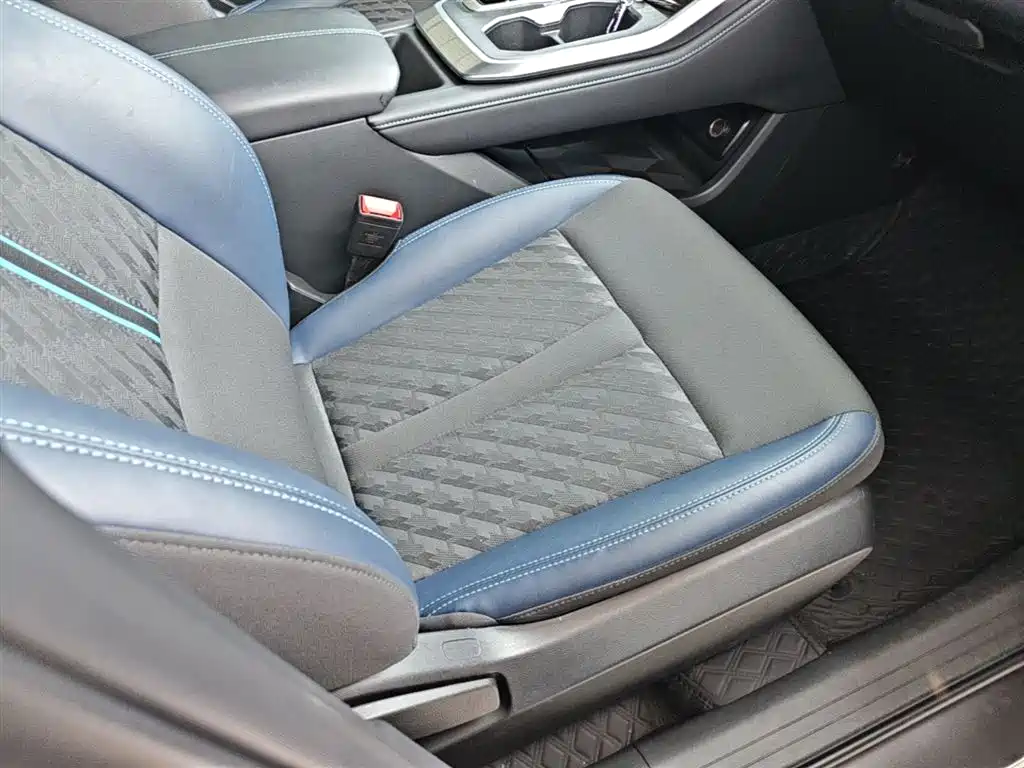 GAC Trumpchi Trumpchi GS3 2023 Shadow Speed 270T Power Acquisition Edition фото 25