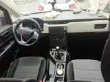 صورة 12 - Wuling Motors Wuling Journey