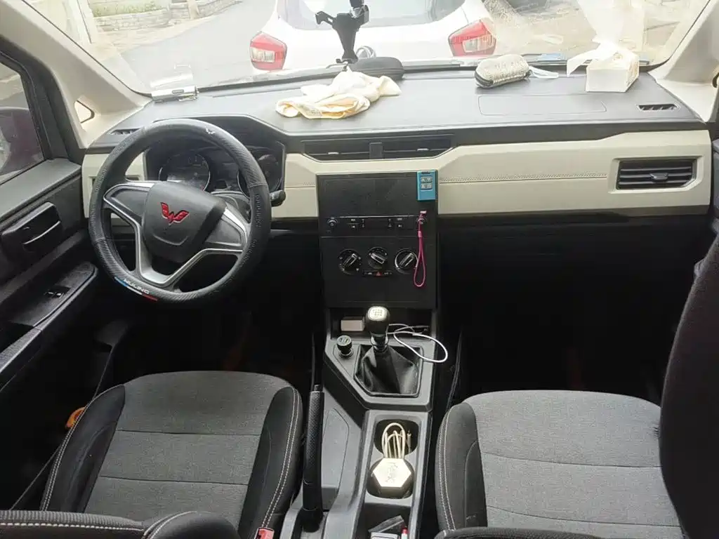 صورة 12 - Wuling Motors Wuling Journey