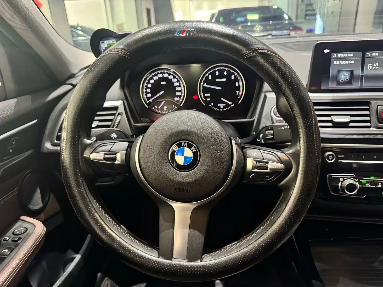 Фото 13 - BMW 1 Series