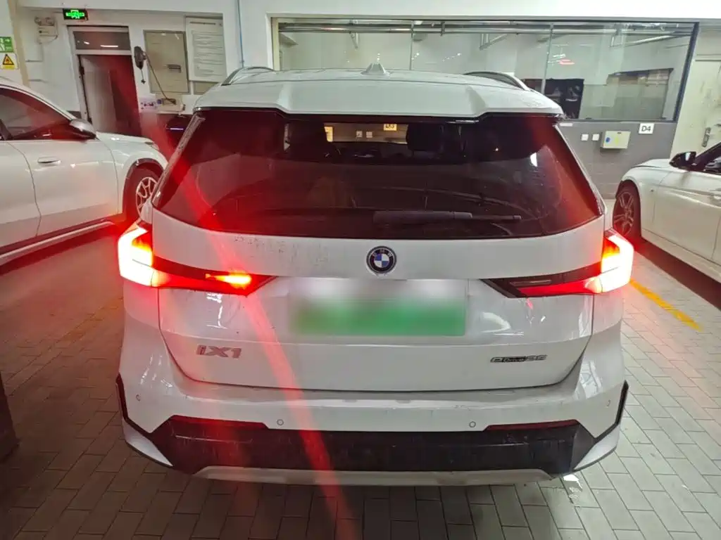 BMW iX1 2024 2023 eDrive25L X Design Package