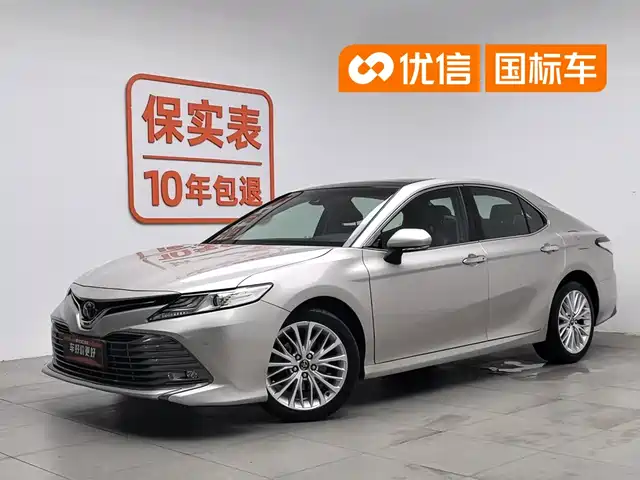 Toyota Camry 2019