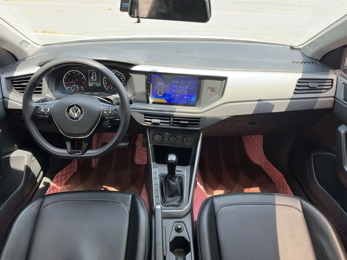 Volkswagen Polo 2019 Plus 1.5L Automatic Colorful Tech Edition фото 4