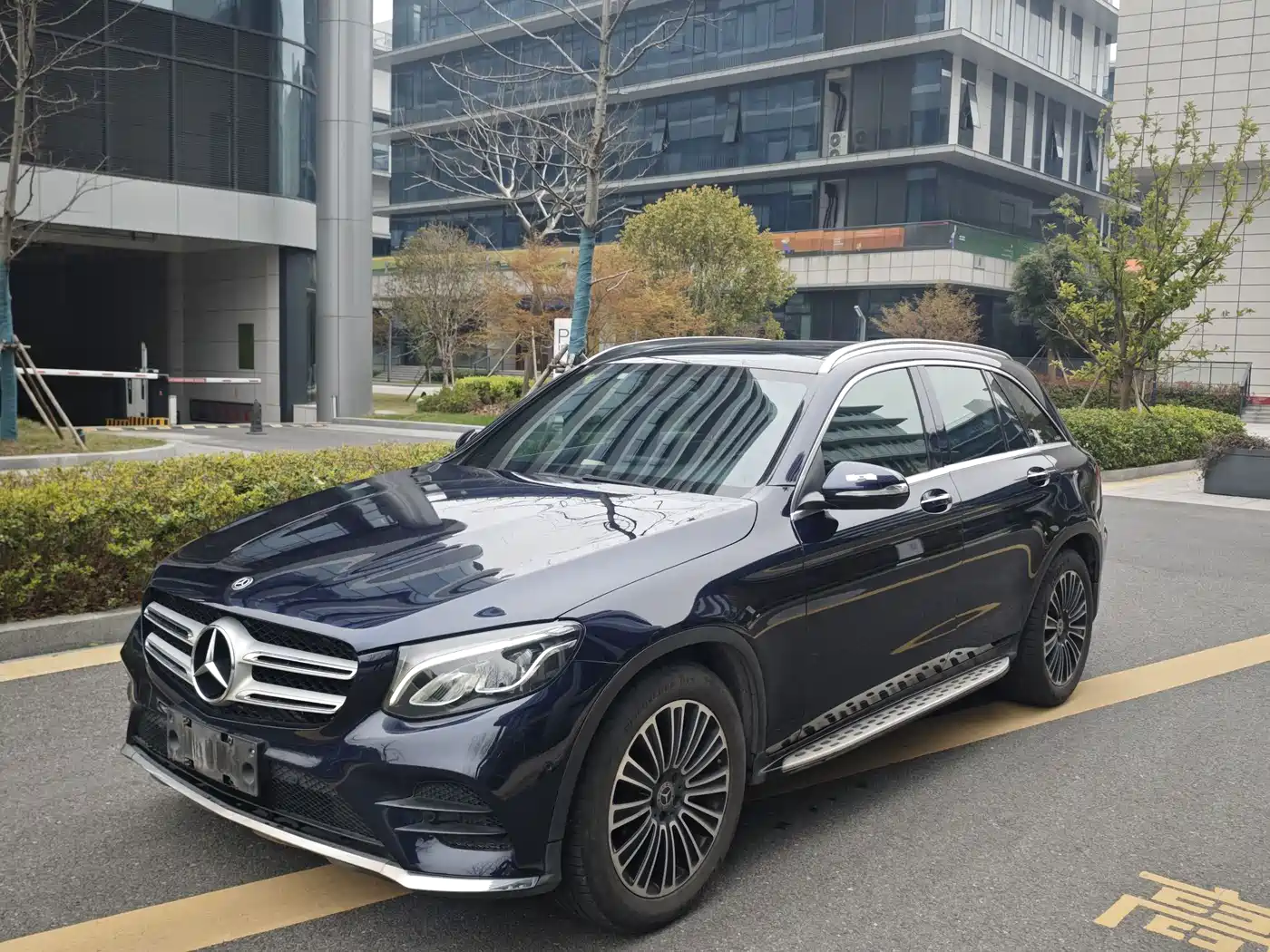 Mercedes-Benz GLC 2018 GLC 260 4MATIC Dynamic фото 3