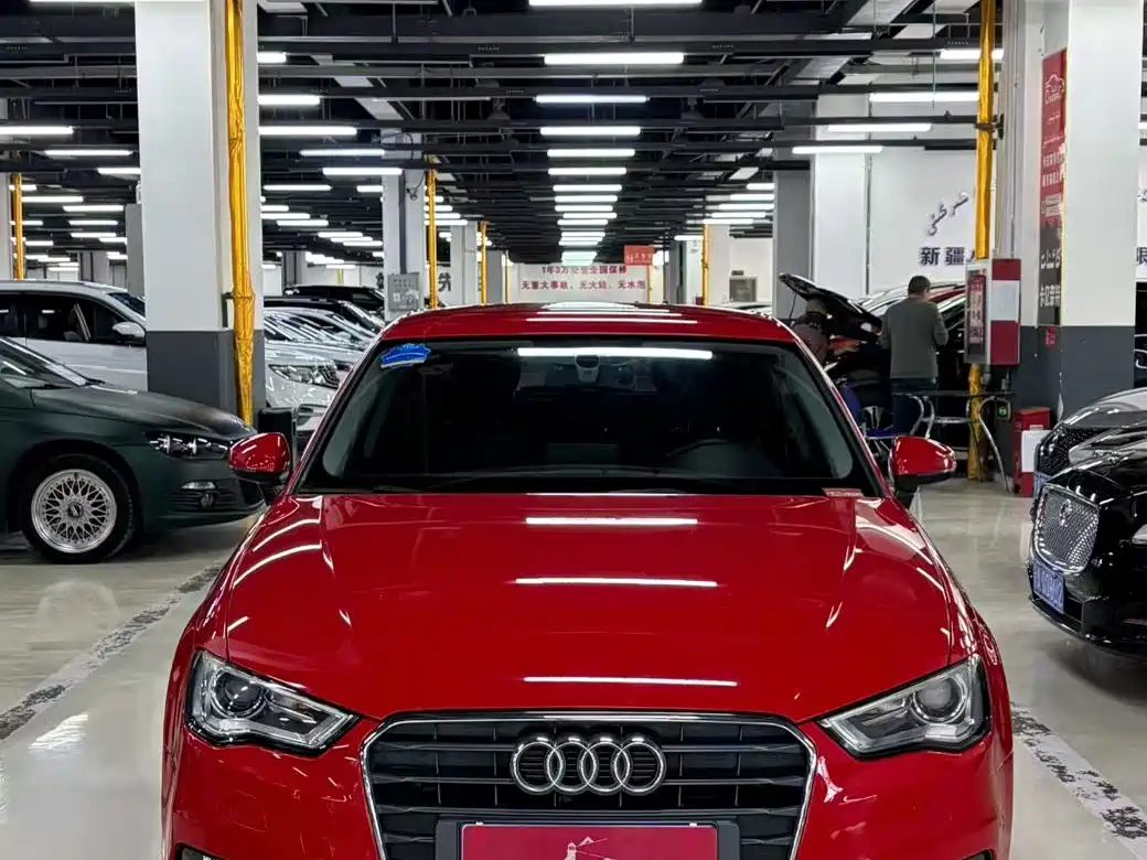 Audi A3 2016 Sportback 35 TFSI Progressive фото 2