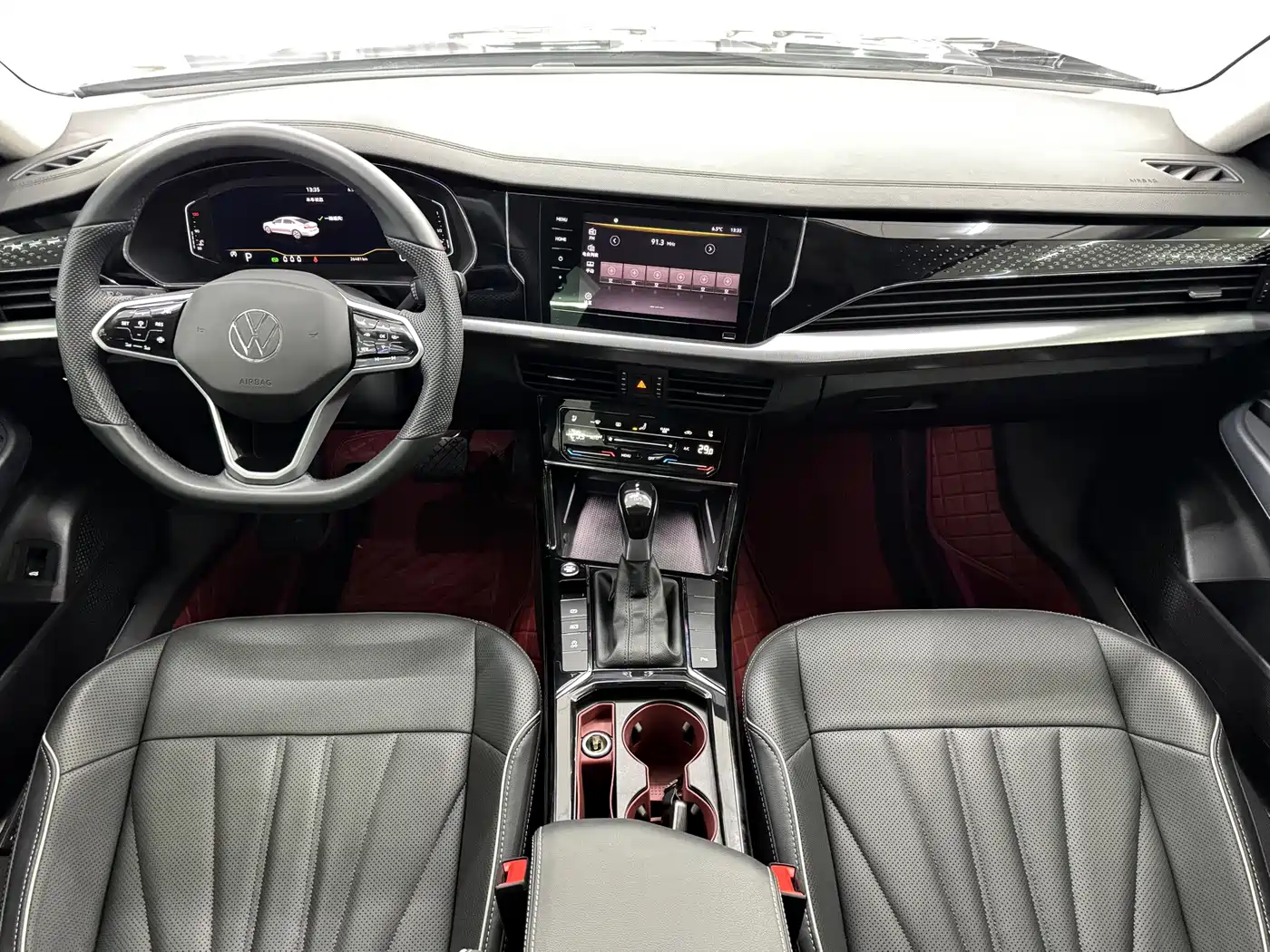 Volkswagen Passat 2024 380TSI Elite Edition фото 6