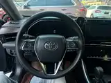 Photo 19 - Toyota Avalon