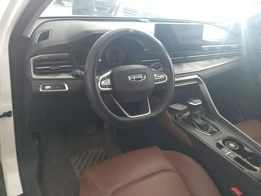 Photo 12 - Geely Emgrand X6
