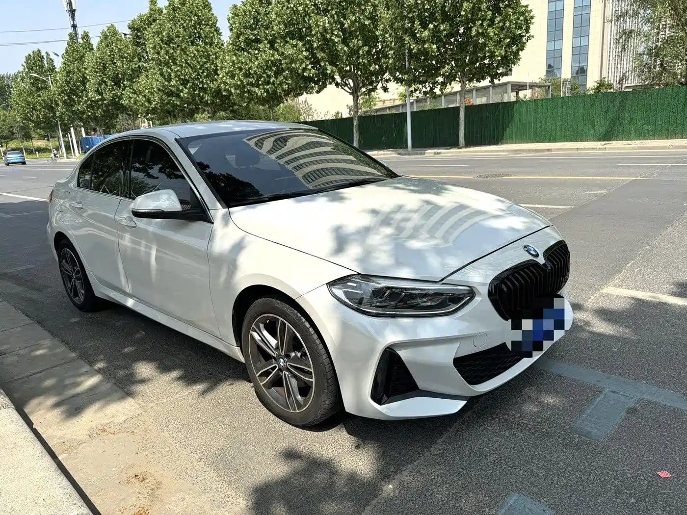 BMW 1 Series 2022 120i M Sport фото 4